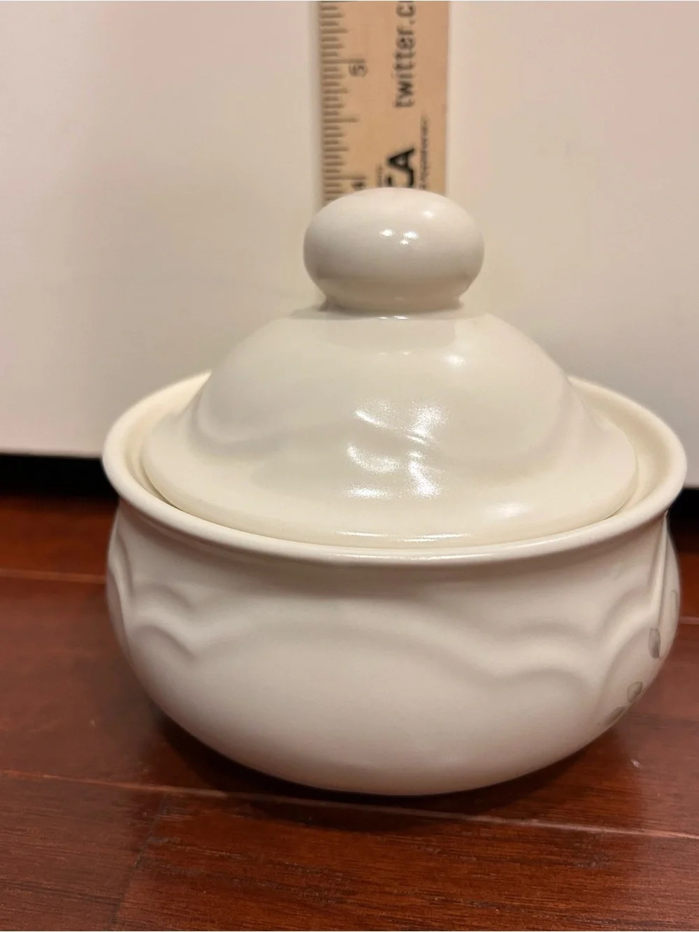 Vintage Pfaltzgraff Tea Rose Butter tub or spice/sugar tub and Lid